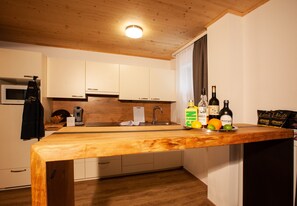 Fridge, microwave, dishwasher, coffee/tea maker