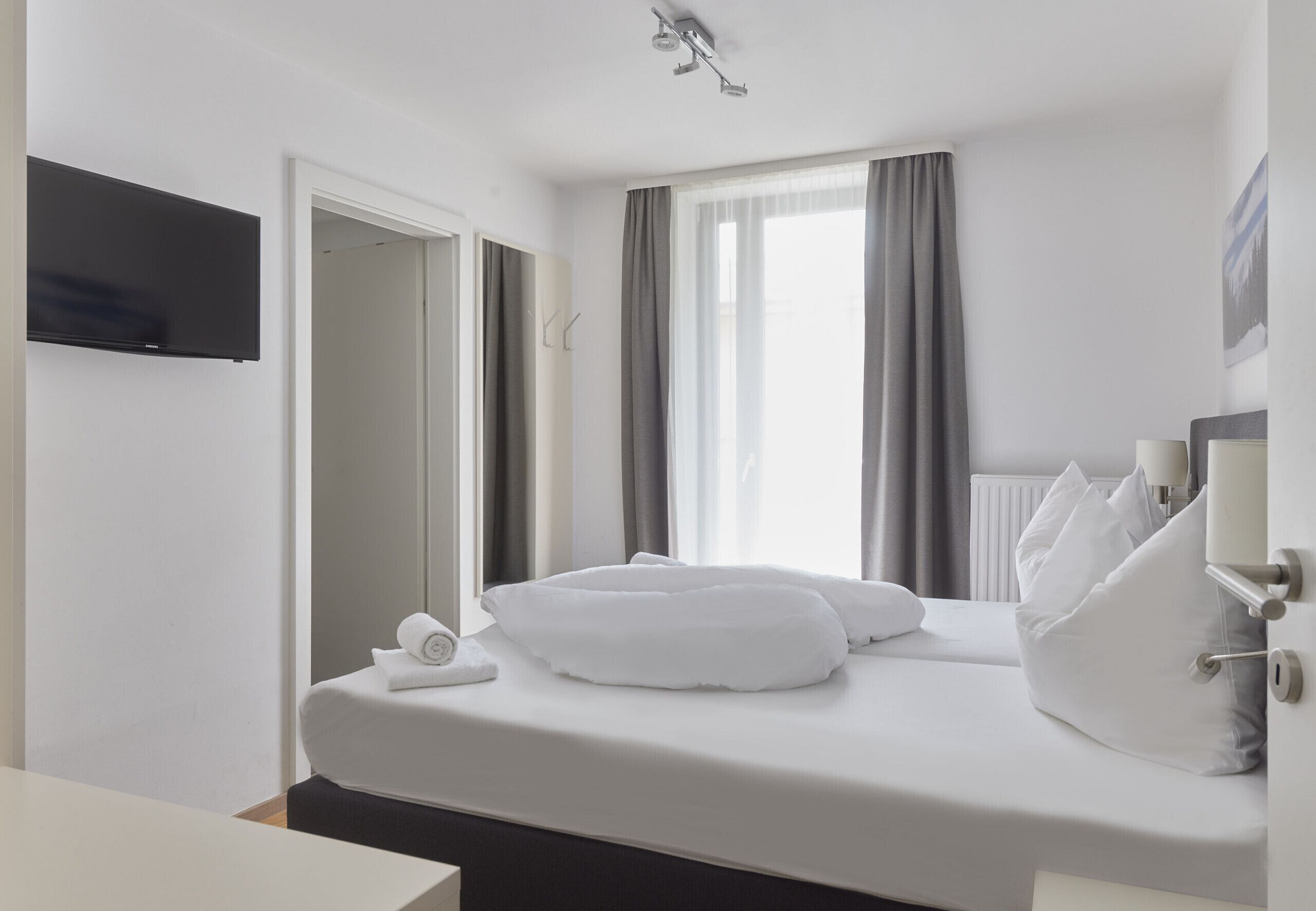 3 habitaciones y caja de seguridad en la habitación 