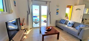 Smart-TV, DVD-Player, Stereoanlage