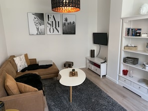 TV, books