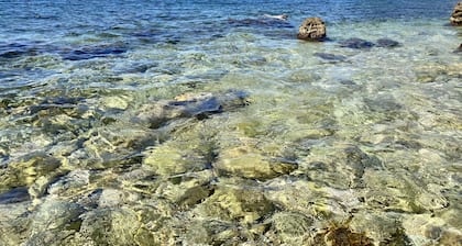 Villa Licorne Bandol 110 m2 vue mer à 150 m du rivage AVEC PISCINE CHAUFFEE