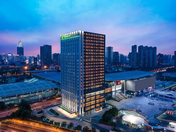 Exterior - Holiday Inn Wuxi Central Station by IHG (Wuxi)