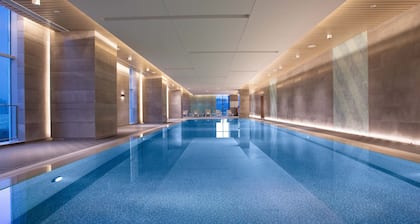 Holiday Inn Wuxi Central Station by IHG