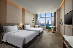 Premium bedding, down comforters, minibar, in-room safe - Holiday Inn Wuxi Central Station by IHG (Wuxi)