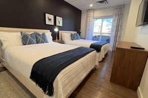 1 habitación, tabla de planchar con plancha, cuna de viaje y wifi 