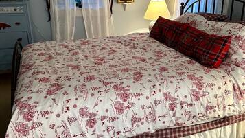 1 Schlafzimmer, BĂŒgeleisen/BĂŒgelbrett, WLAN, BettwĂ€sche