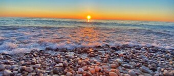 Historical home, the Burnett Nestt in the heart of Lake Ann 