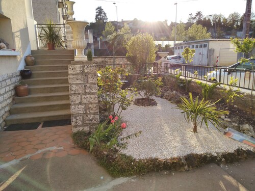 Marguerite Room - 50s decoration<br>, Continental breakfast included