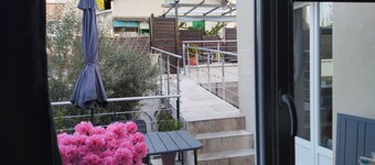 Marguerite Room - 50s decoration<br>, Continental breakfast included