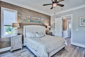 4 bedrooms, iron/ironing board, WiFi, bed sheets