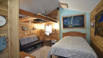 Tabla de planchar con plancha, wifi y ropa de cama