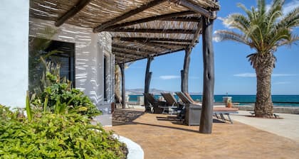 Beautiful Beach House Right on the Sea of Cortez