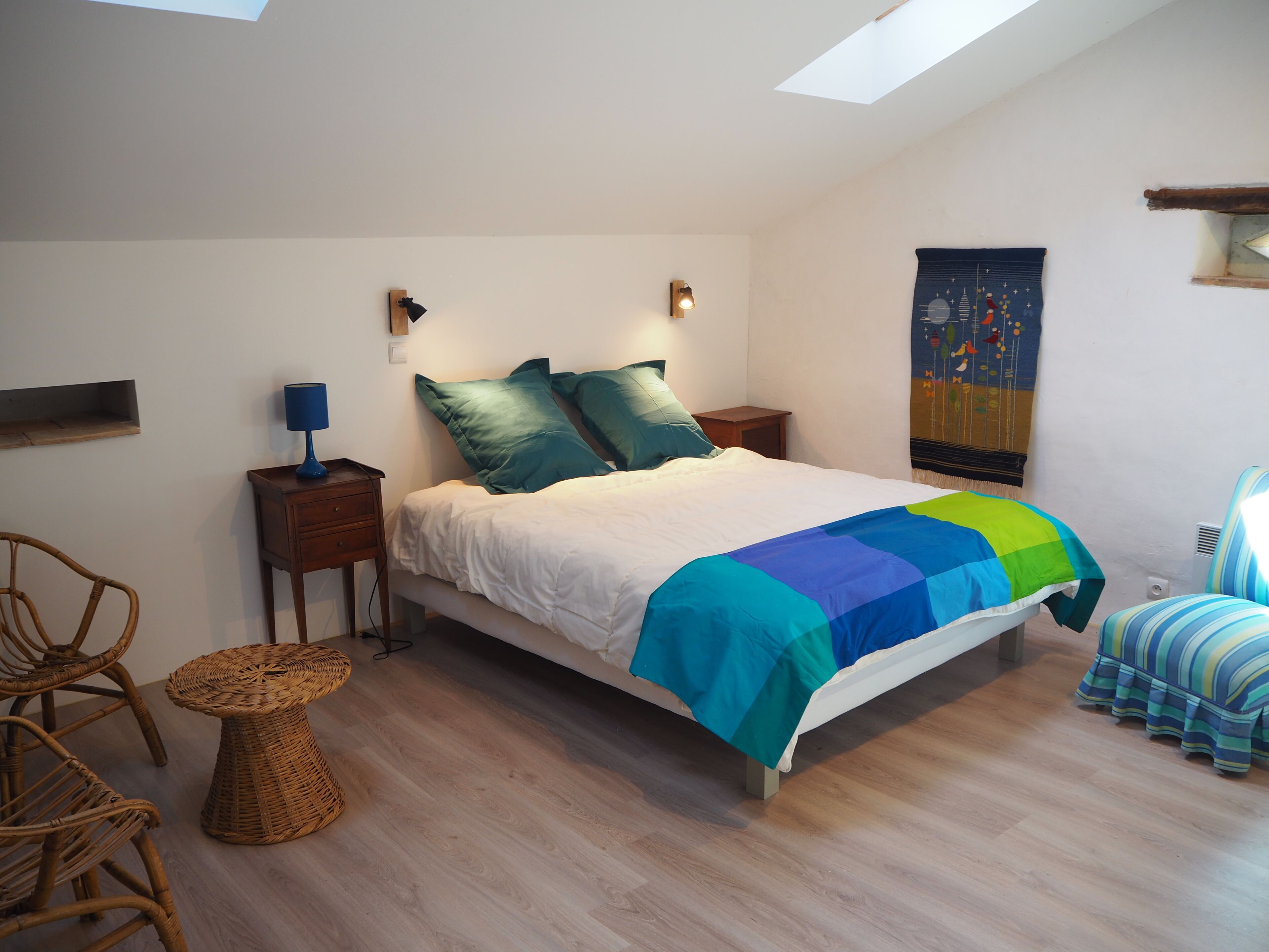 1 chambre, fer et planche à repasser, lit parapluie, Wi-Fi gratuit