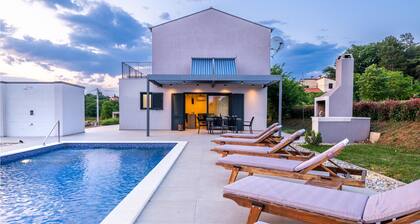 Beautiful home in Barban