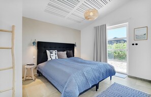 4 habitaciones, caja de seguridad en la habitación y cuna de viaje 