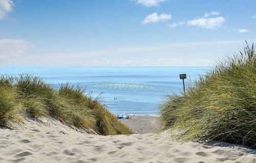 Cozy home in Hvide Sande with sauna