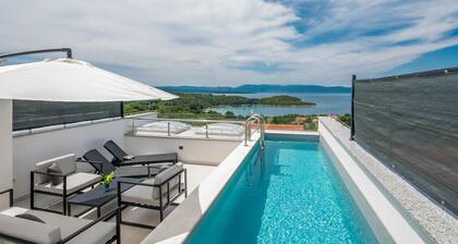 Schönes Haus in Njivice mit WLAN