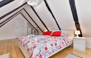 3 Schlafzimmer, Reisekinderbett, kostenloses WLAN, Bettwäsche