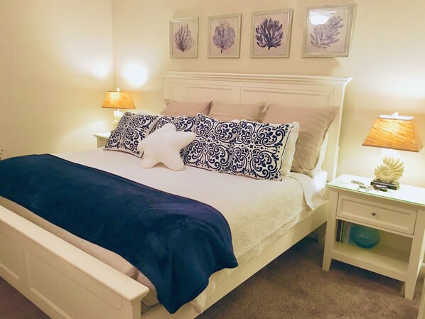 1 bedroom, iron/ironing board, free WiFi, bed sheets - Fabulous Updated and Clean Unit with Free Beach Service. On the Beach! (Destin)
