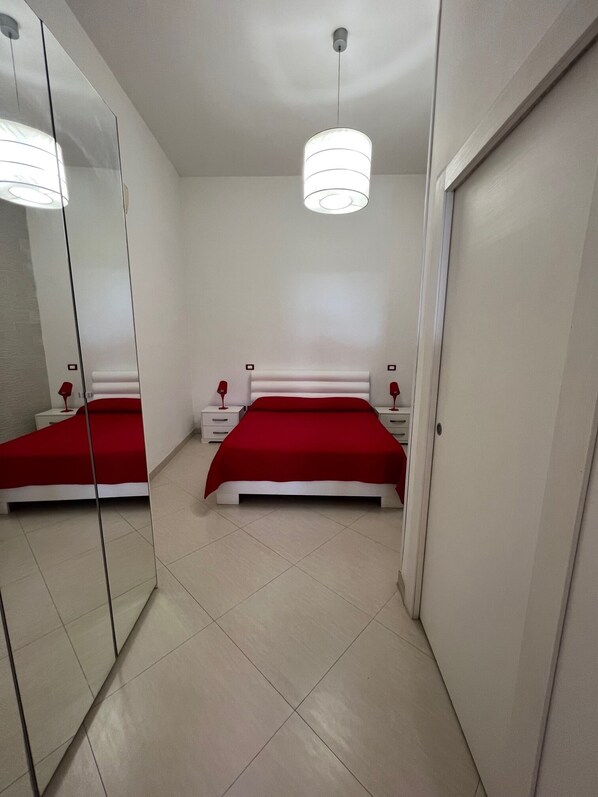 1 habitación y caja de seguridad en la habitación 