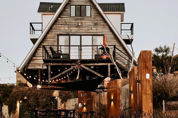 Family Cabin | Peralatan tempat tidur hipoalergenik, gebar bulu kapas, bar mini