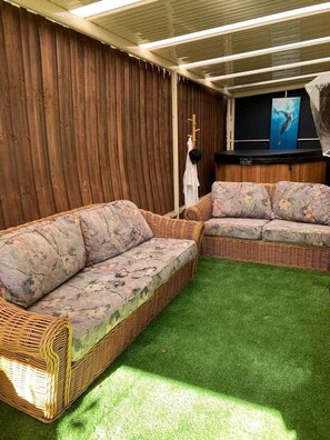 Interior - Relax & Unwind with Private Hot Tub in Rosebud (Rosebud)