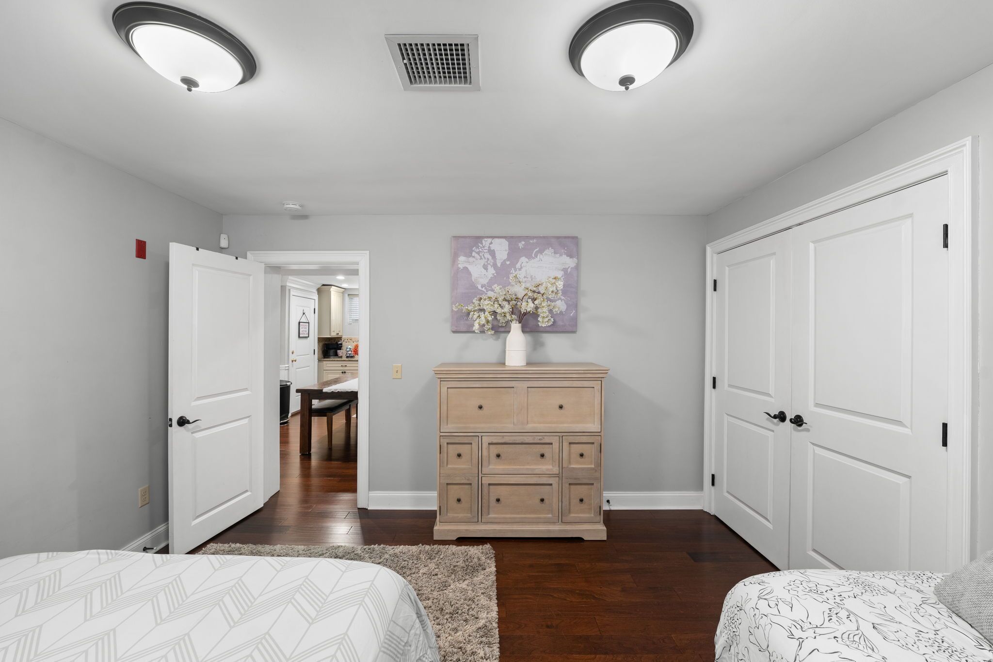 3 sovrum, skrivbord, strykjärn/strykbräda och gratis wi-fi