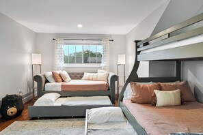 3 bedrooms, desk, iron/ironing board, travel cot