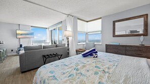 1 bedroom, iron/ironing board, travel cot, free WiFi