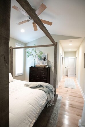 5 chambres, fer et planche à repasser, lit parapluie, Wi-Fi gratuit