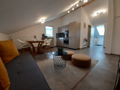 Gemütliche Ferienwohnung mit Bergblick - Ihre Auszeit in den Alpen!