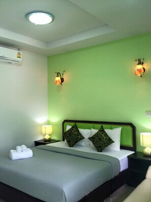 Phòng đôi Deluxe | Bàn, truy cập Internet không dây miễn phí, bộ trải giường 