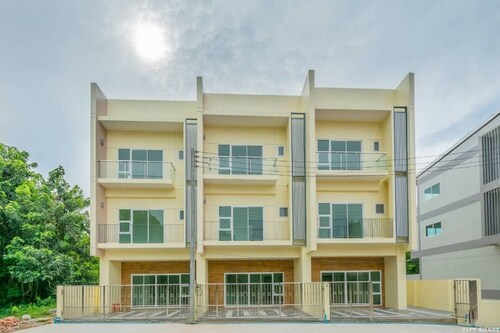 Our Villa located near the mountain and not far from Hatyai city.Enjoy FRESH AIR