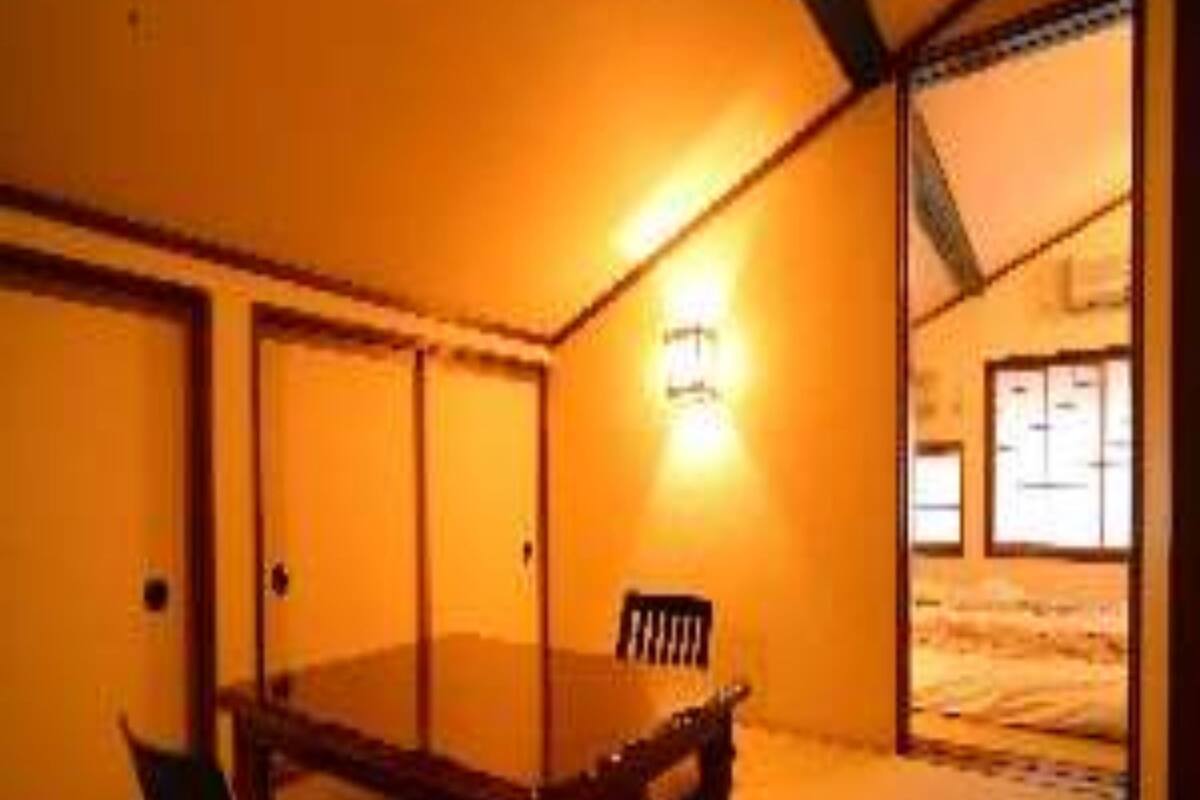 Kamer (Japan Style w/ Pvt Part Open-air Bath) | Een minibar, een kluis op de kamer, gratis wifi