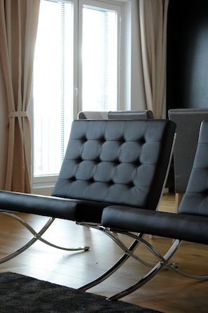 Appartement Deluxe, sauna | 2 chambres, décoration personnalisée, bureau