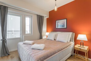 Leilighet – deluxe, badstue | 2 soverom, individuelt dekorert, skrivebord og skrivebord for bærbar PC