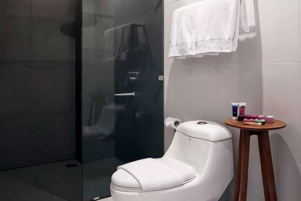 Bathroom | Shower, rainfall showerhead, free toiletries, towels