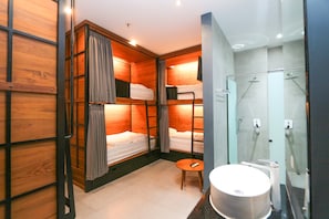 Free WiFi, bed sheets