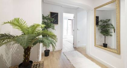 Private Apartment in the Heart of the Historic Old Town