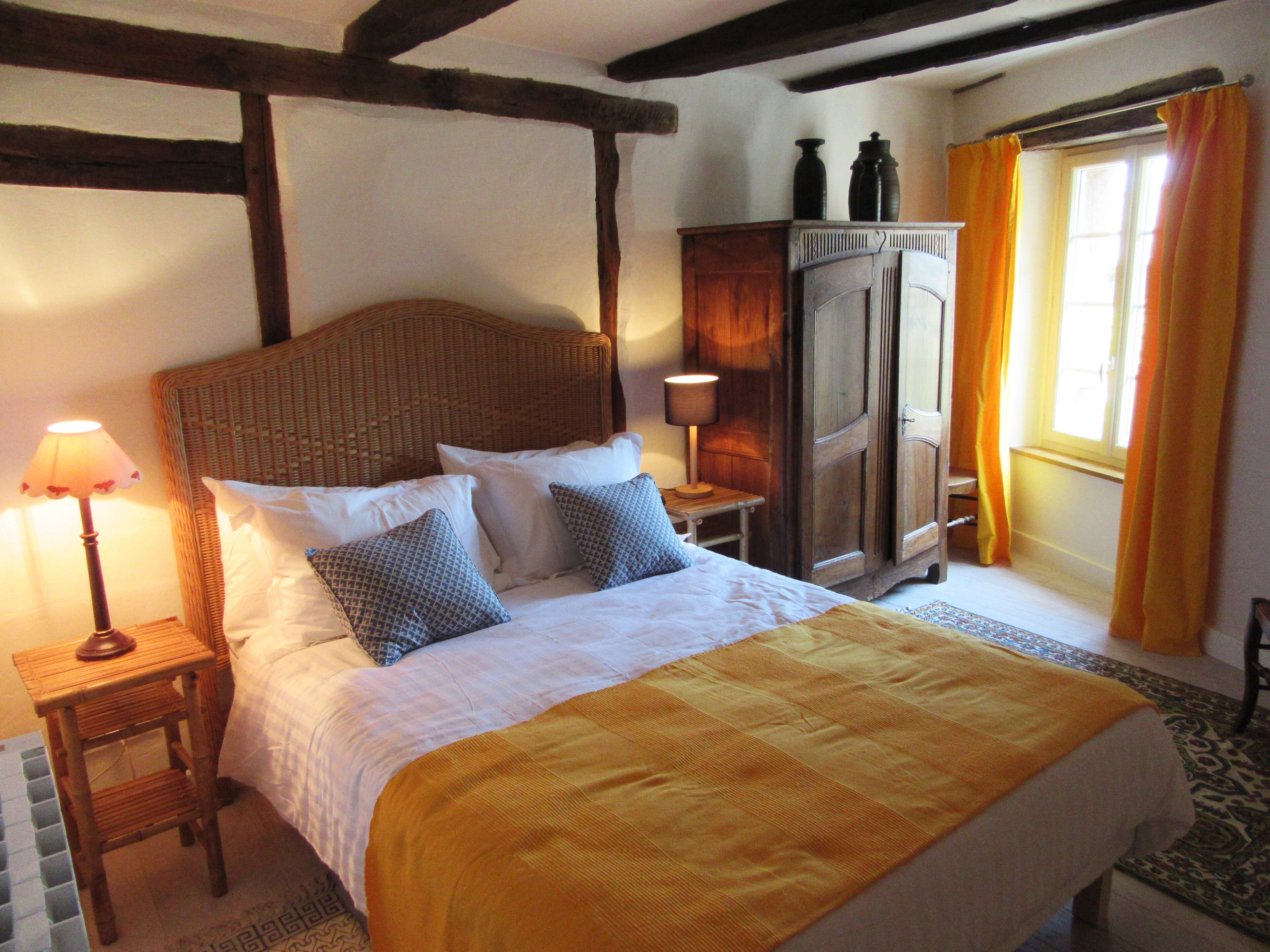 2 slaapkamers, een strijkplank/strijkijzer, gratis wifi, beddengoed