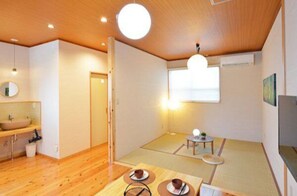 Interior - BBQ on the terrace 10 minutes by car to Churaumi / Kunigami-gun Okinawa (Kunigami-gun)