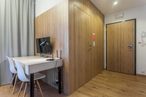 Standard Studio | Living area - RentPlanet - Apartamenty Wolska (Warsaw)