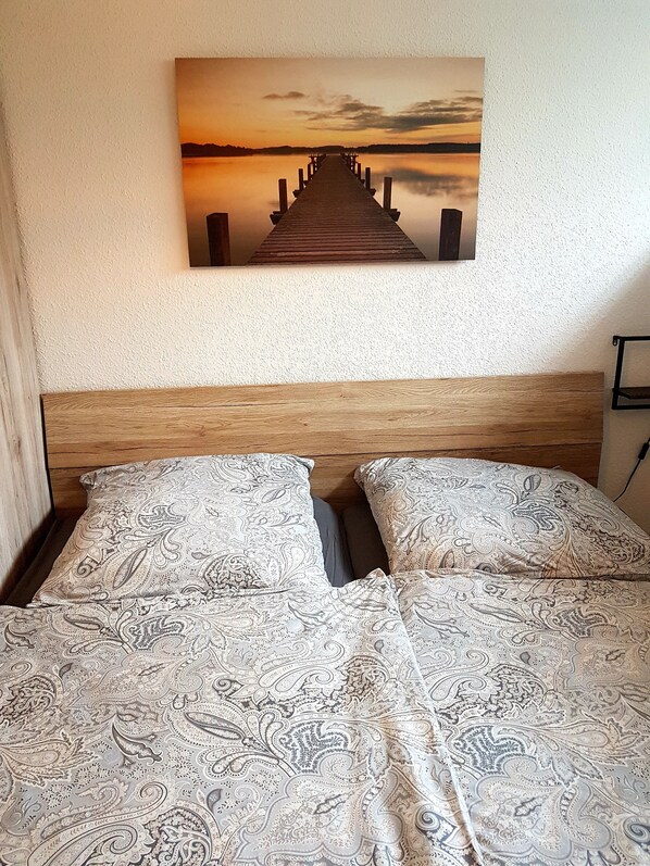 1 bedroom, free WiFi, bed sheets