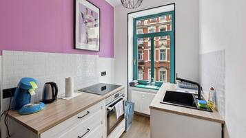 Kühlschrank, Ofen, Herdplatte, Geschirrspüler