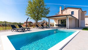 Villa | Pool
