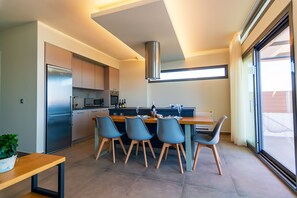 Grand Suite, 2 Bedrooms, Private Pool | Private kitchen | Fridge, oven, stovetop - Amphitheatre Suites (Kantanos-Selino)