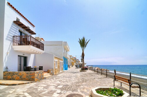 Myrtos Mare Suites - Studio on the beach