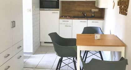Relax right next to the forest & 750m to the beach
