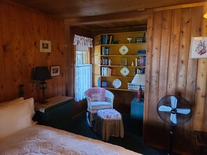 Comfort-huone, 1 keskisuuri parisänky, järvinäköala | Ylelliset vuodevaatteet, untuvapeitot, vuodevaatteet