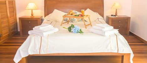 2 habitaciones, escritorio y sistema de insonorización